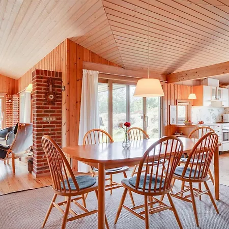 Semesterbostad Neja - 400m From The Sea By Interhome *