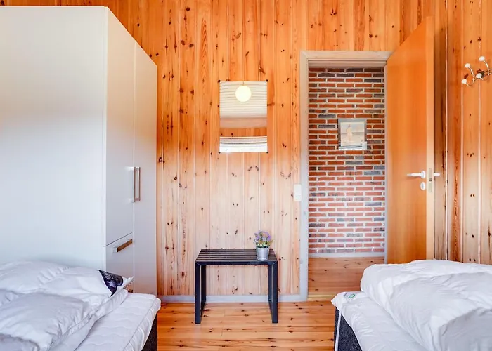 Neja - 400m From The Sea By Interhome *